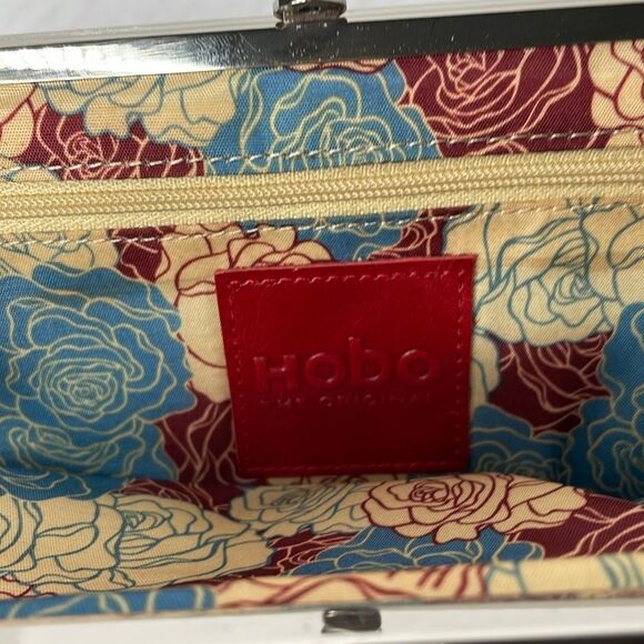 Hobo Lauren peach leather double frame clutch/wallet NWT - Picture 8 of 11